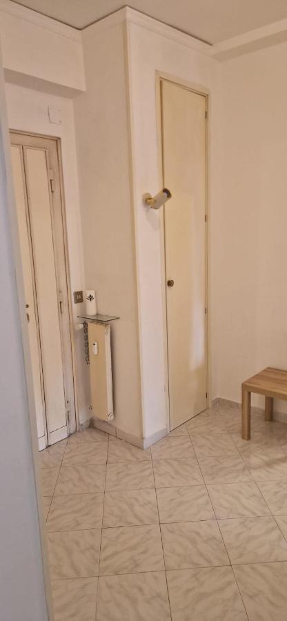 Casa Angelina Apartment โรม ภายนอก รูปภาพ
